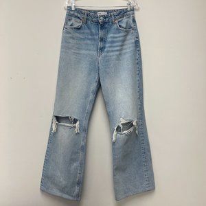 Zara High Rise Ripped Wide Leg Jeans in Medium/Light Wash - Size 8